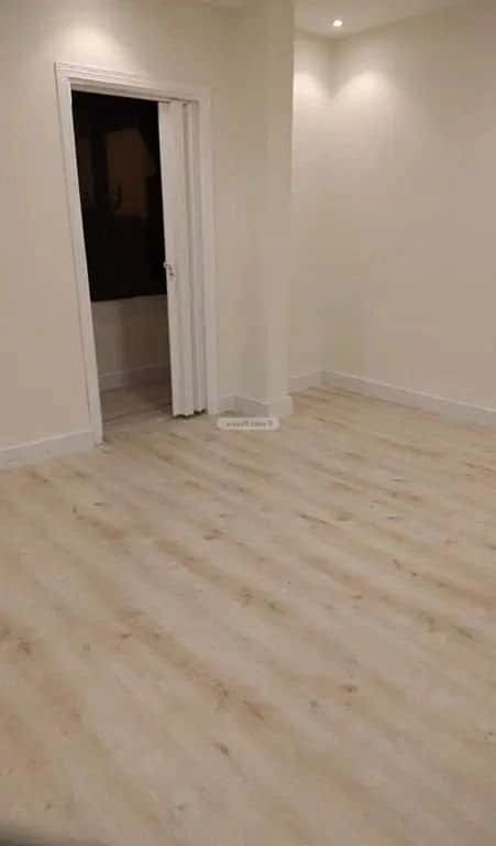 شقة ب 5 غرف العليا، وسط الرياض، الرياض