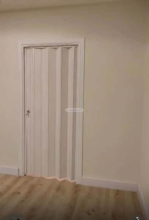 شقة ب 5 غرف العليا، وسط الرياض، الرياض