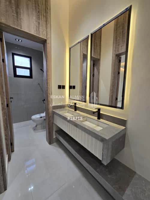 Floor 133 SQM with 5 Bedrooms Al-Maizaliyah, East Riyadh, Riyadh