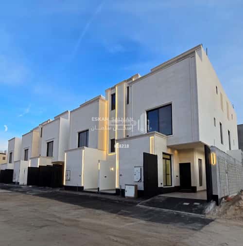 Floor 133 SQM with 5 Bedrooms Al-Maizaliyah, East Riyadh, Riyadh