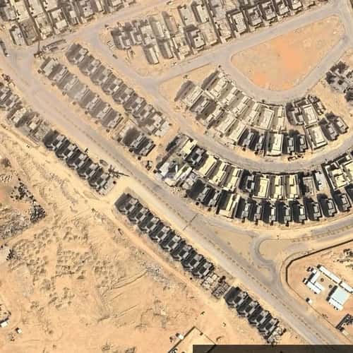 فيلا 350 متر مربع واجهة غربية ب 5 غرف عريض، جنوب الرياض، الرياض