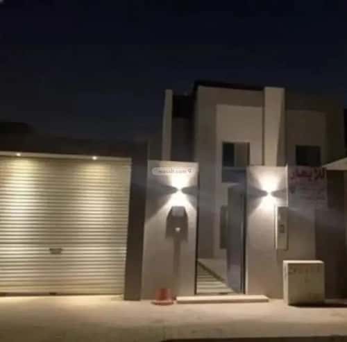 Floor 300 SQM with 3 Bedrooms Okaz, South Riyadh, Riyadh