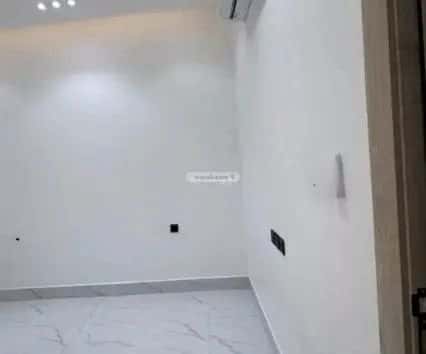 Villa 200 SQM Facing North with 5 Bedrooms West Al-Oraija, West Riyadh, Riyadh