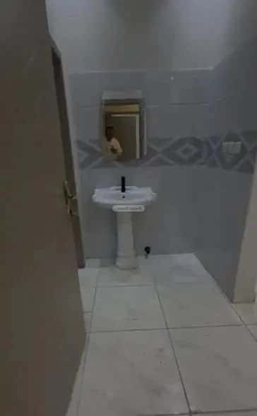 Apartment with 3 Bedrooms Ar-Rimal, East Riyadh, Riyadh