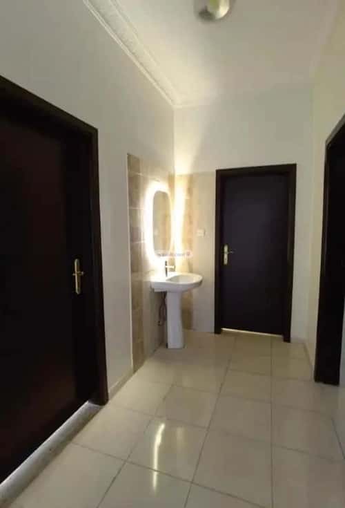 فيلا 420 متر مربع جنوبية على شارع 15م الرمال، شرق الرياض، الرياض