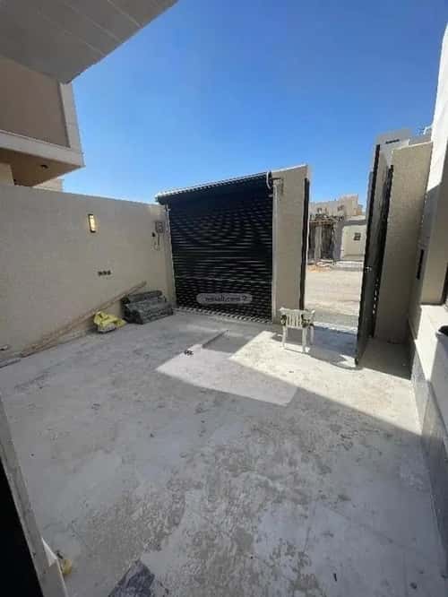 9 bedroom villa in Al Rimal