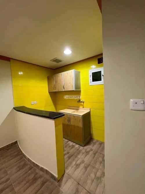 Floor 400 SQM with 6 Bedrooms West Al-Oraija, West Riyadh, Riyadh