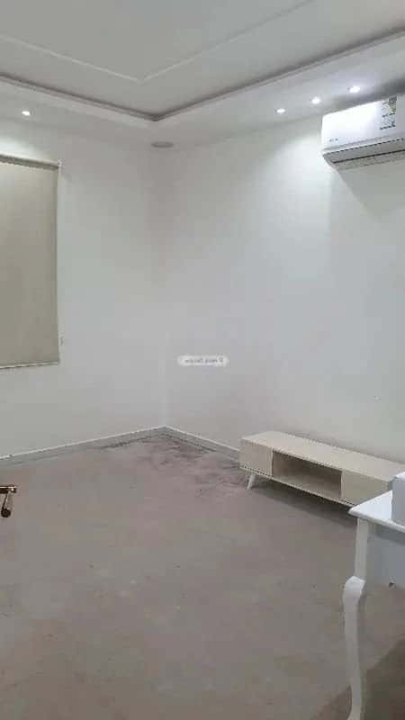 فيلا 300 متر مربع واجهة شرقية ب 8 غرف الرمال، شرق الرياض، الرياض