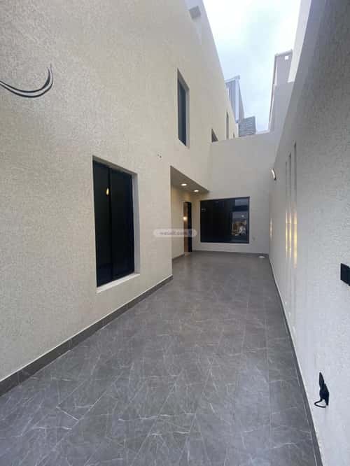 دور 211 متر مربع ب 5 غرف المروج، أبها