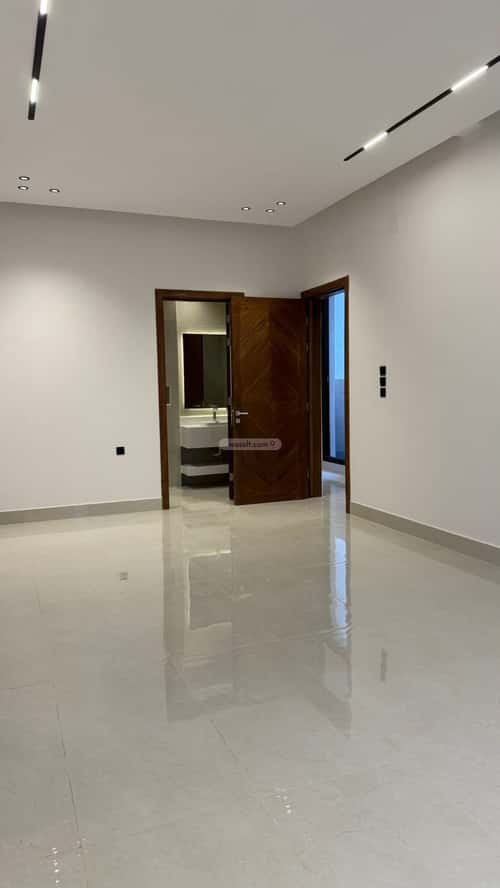 5 bedroom villa in Al Mahdiyyah