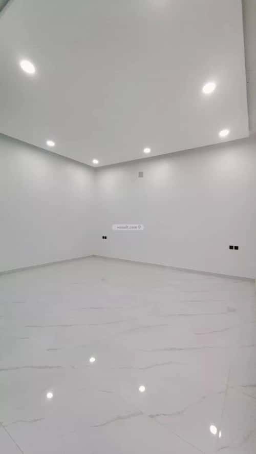 Floor 300 SQM with 3 Bedrooms Al-Janadriyah, East Riyadh, Riyadh