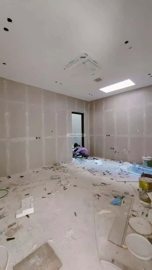 4 bedroom floor in Al Rimal