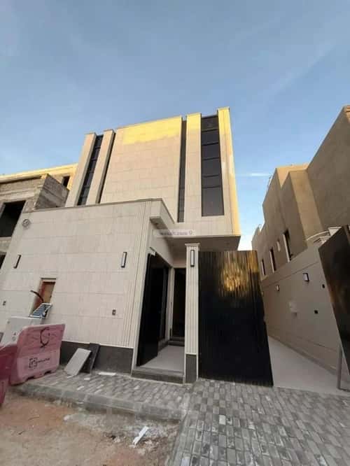 Villa 300 SQM Facing West on 15m Width Street Ar-Rimal, East Riyadh, Riyadh