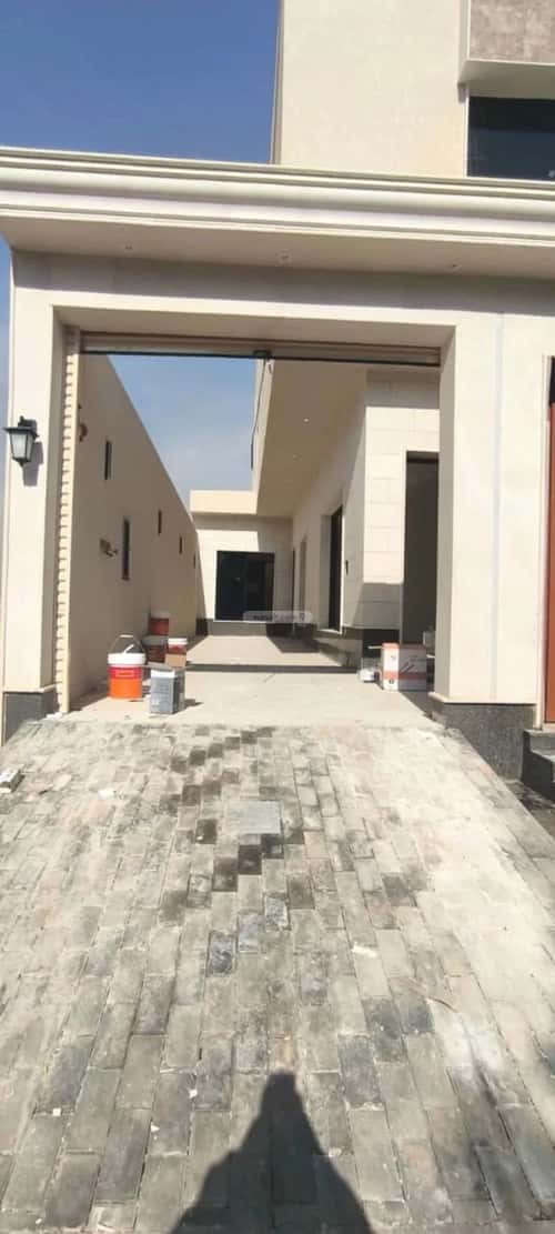 Villa 360 SQM Facing East on 18m Width Street Al-Qadisiyah, East Riyadh, Riyadh