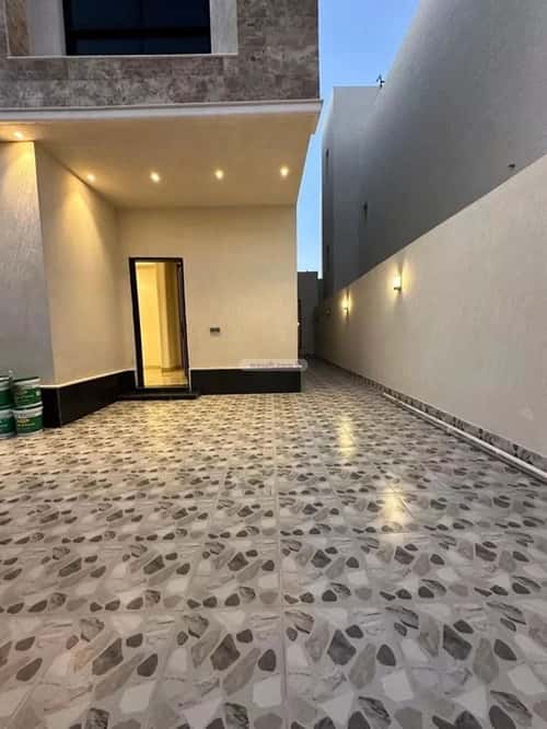 فيلا 260 متر مربع جنوبية على شارع 18م الرمال، شرق الرياض، الرياض