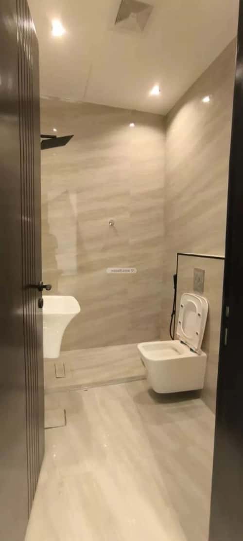 فيلا 260 متر مربع جنوبية على شارع 18م الرمال، شرق الرياض، الرياض