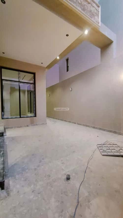 فيلا 298 متر مربع شمالية على شارع 15م الرمال، شرق الرياض، الرياض