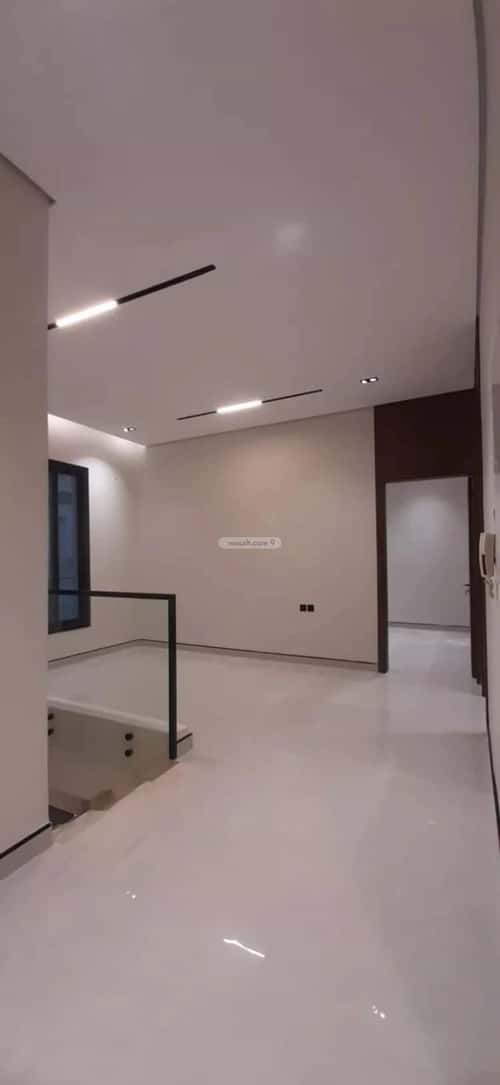 Villa 268 SQM Facing South East on 18m Width Street Ar-Rimal, East Riyadh, Riyadh