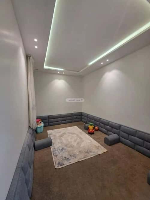 فيلا 450 متر مربع شمالية على شارع 20م المونسية، شرق الرياض، الرياض