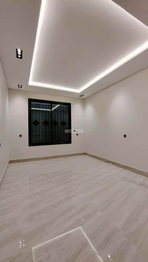 Villa 260 SQM Facing South on 18m Width Street Ar-Rimal, East Riyadh, Riyadh