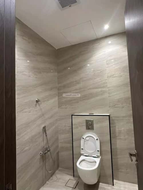 فيلا 260 متر مربع جنوبية على شارع 18م الرمال، شرق الرياض، الرياض