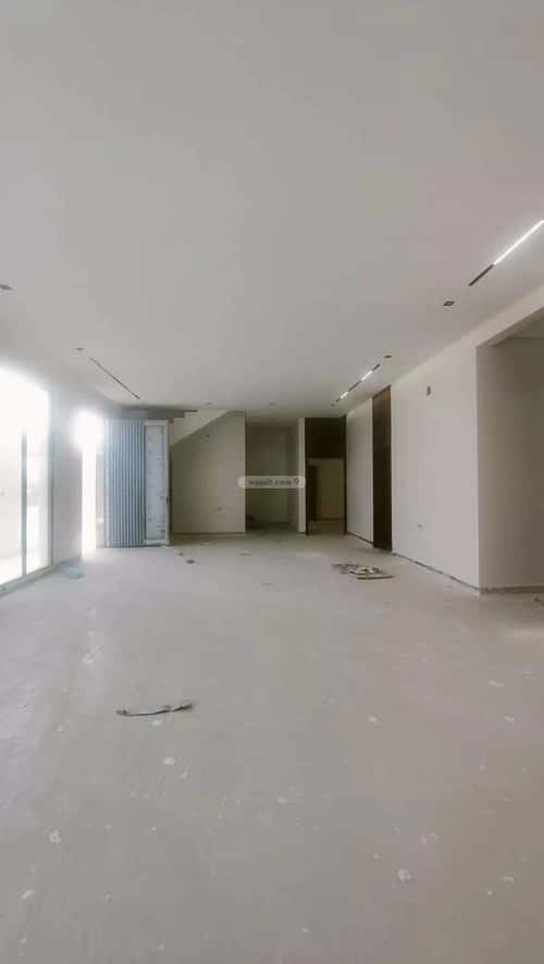 فيلا 360 متر مربع جنوبية شرقية على شارع 18م الرمال، شرق الرياض، الرياض