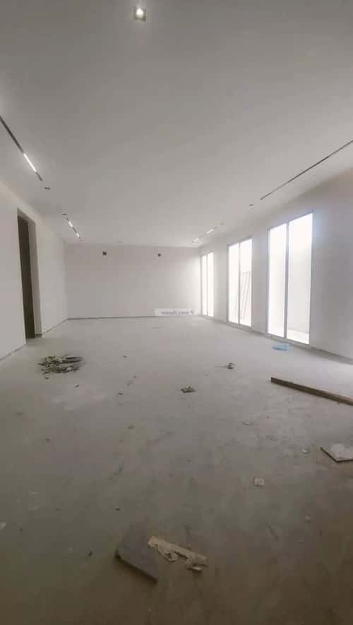 فيلا 360 متر مربع جنوبية شرقية على شارع 18م الرمال، شرق الرياض، الرياض