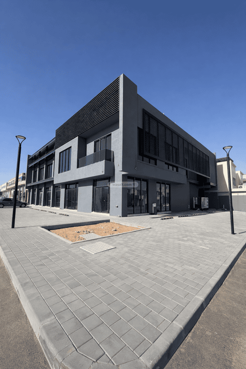 Building 1120 SQM Facing South Dirab, West Riyadh, Riyadh