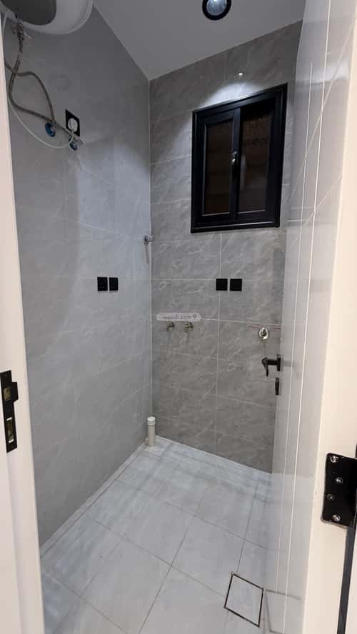 شقة ب 5 غرف الظرفة، خميس مشيط