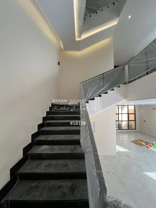 فيلا 287 متر مربع شمالية على شارع 20م الرحمانية، شرق جدة، جدة