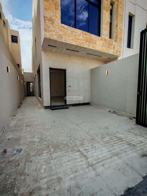 Villa 264 SQM Facing East on 18m Width Street An-Nahdah, East Riyadh, Riyadh