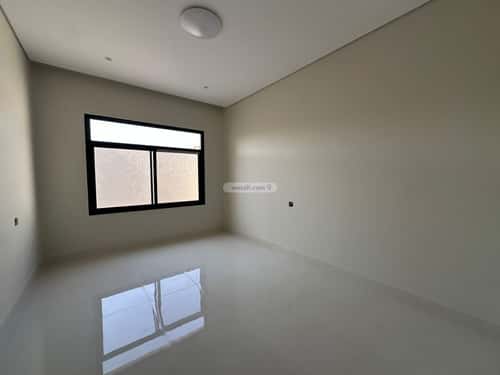 فيلا 400 متر مربع شمالية على شارع 15م الشفاء، حائل