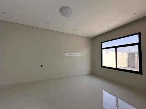 فيلا 400 متر مربع شمالية على شارع 15م الشفاء، حائل