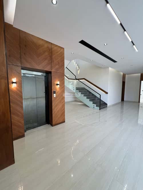 5 bedroom villa in Al Mahdiyyah