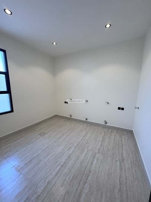 5 bedroom villa in Al Mahdiyyah