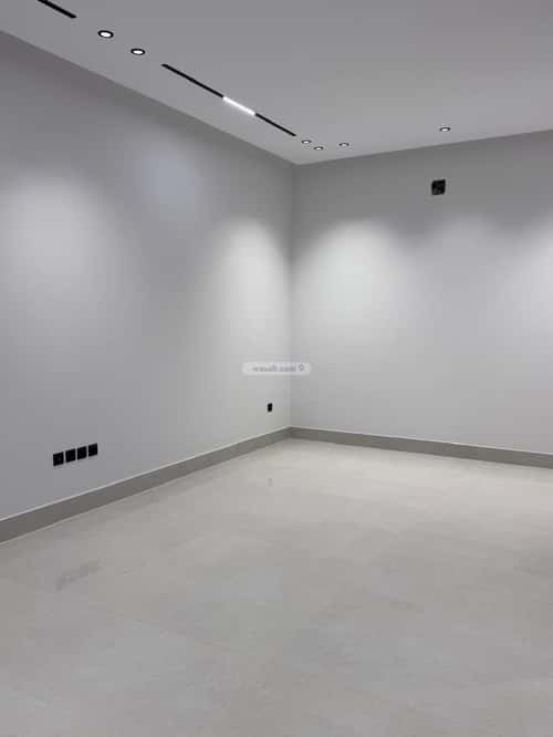 فيلا 308 متر مربع شرقية على شارع 15م المهدية، غرب الرياض، الرياض