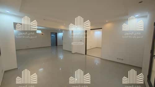 Apartment with 5 Bedrooms Al Jawhrah, Aldammam