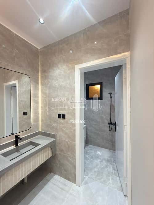 فيلا 358 متر مربع غربية على شارع 15م الرحاب، الطائف