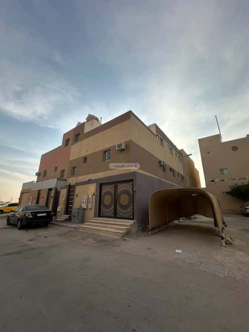 فيلا 200 متر مربع شرقية على شارع 15م العوالي، غرب الرياض، الرياض