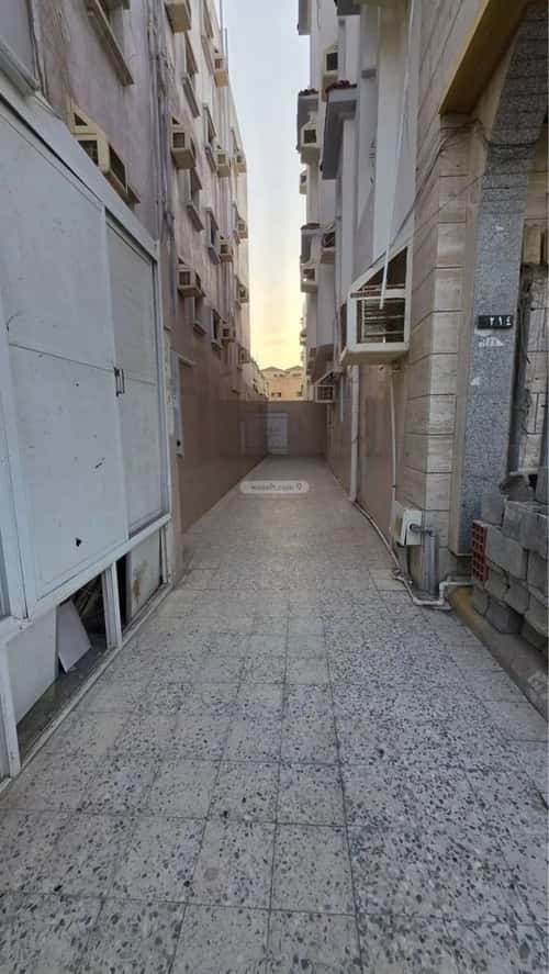 Building 825 SQM Facing East Al Rughamah, East Jeddah, Jeddah