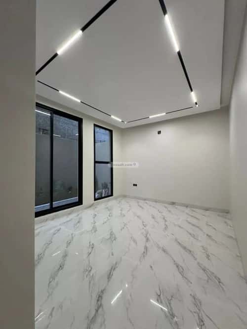 فيلا 519 متر مربع شرقية على شارع 15م الجنادرية، شرق الرياض، الرياض