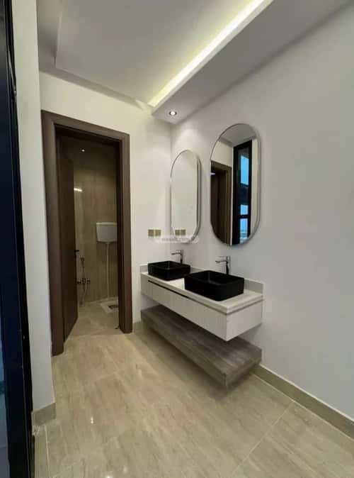 فيلا 246 متر مربع شرقية على شارع 15م الدانة، الاحساء