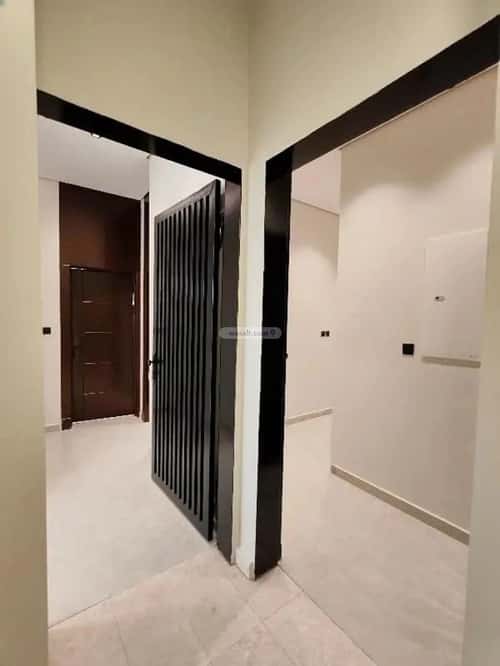 Floor 180 SQM with 4 Bedrooms Al-Janadriyah, East Riyadh, Riyadh