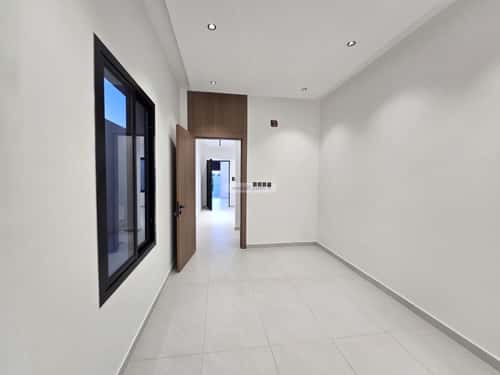 Floor with 5 Bedrooms Bader, South Riyadh, Riyadh