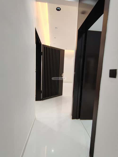 Floor 222 SQM with 5 Bedrooms Al-Janadriyah, East Riyadh, Riyadh