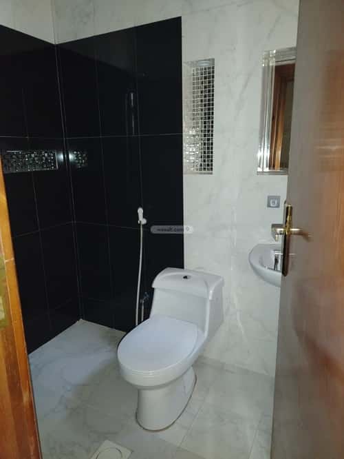 شقة ب 5 غرف الوسام، خميس مشيط