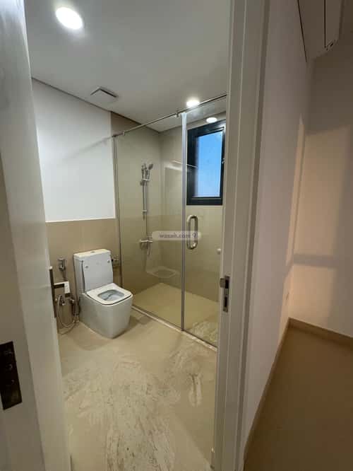 فيلا 400 متر مربع شمالية شرقية على شارع 12م سدرة، الرياض