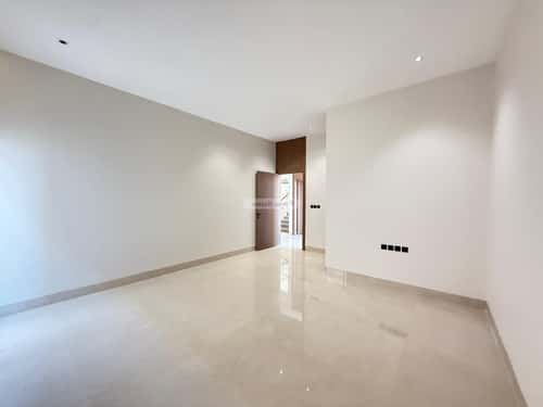 Villa 450 SQM Facing North on 20m Width Street Al-Mahdiyah, West Riyadh, Riyadh