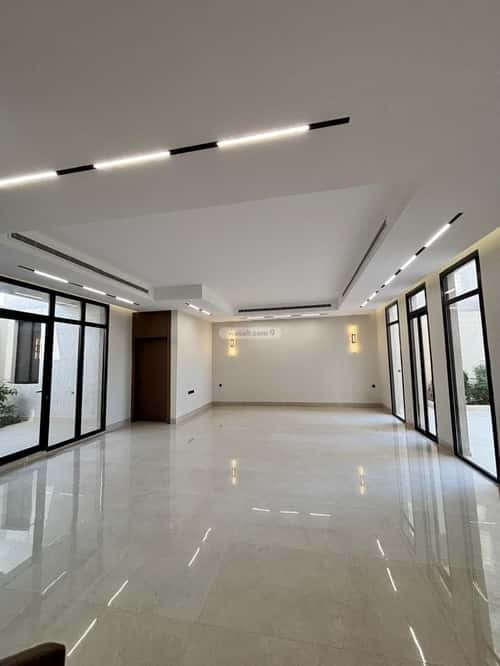 Villa 450 SQM Facing North on 20m Width Street Al-Mahdiyah, West Riyadh, Riyadh