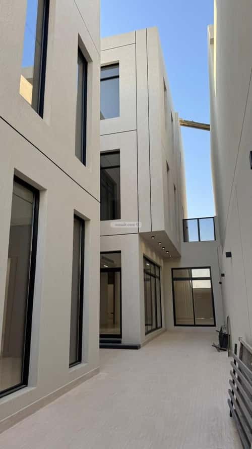 فيلا 375 متر مربع جنوبية على شارع 20م المهدية، غرب الرياض، الرياض